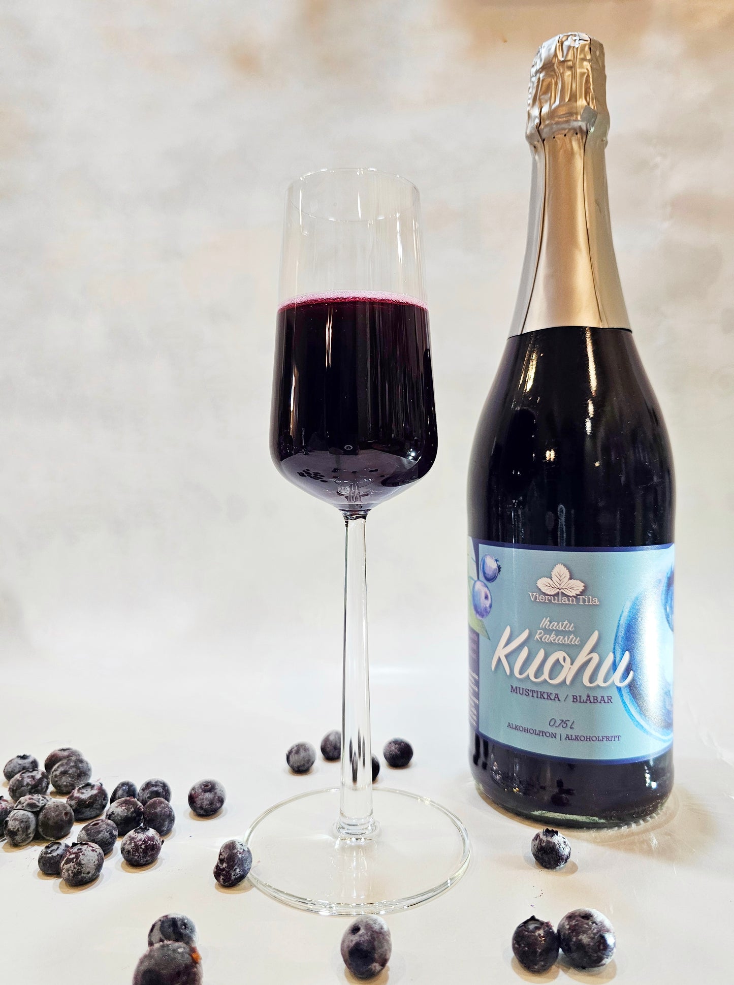 Vierulan Kuohu, Mustikka 0,75l